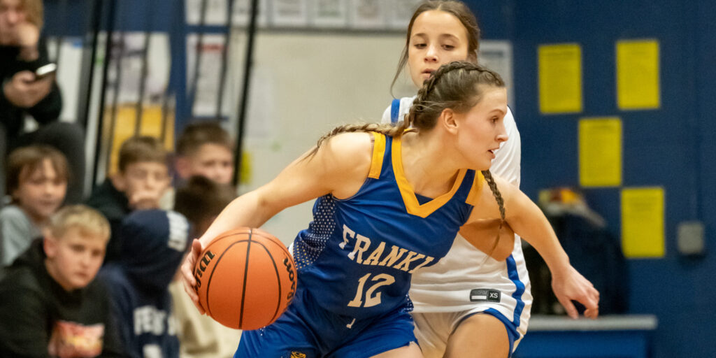 Kaplan paces Franklin past Hinsdale