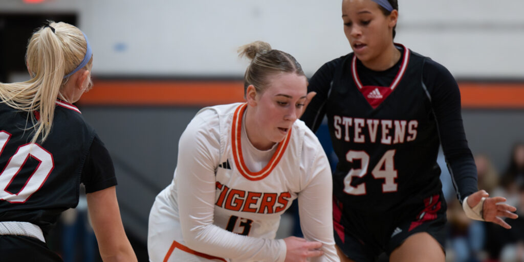 Newport knocks off rival Stevens