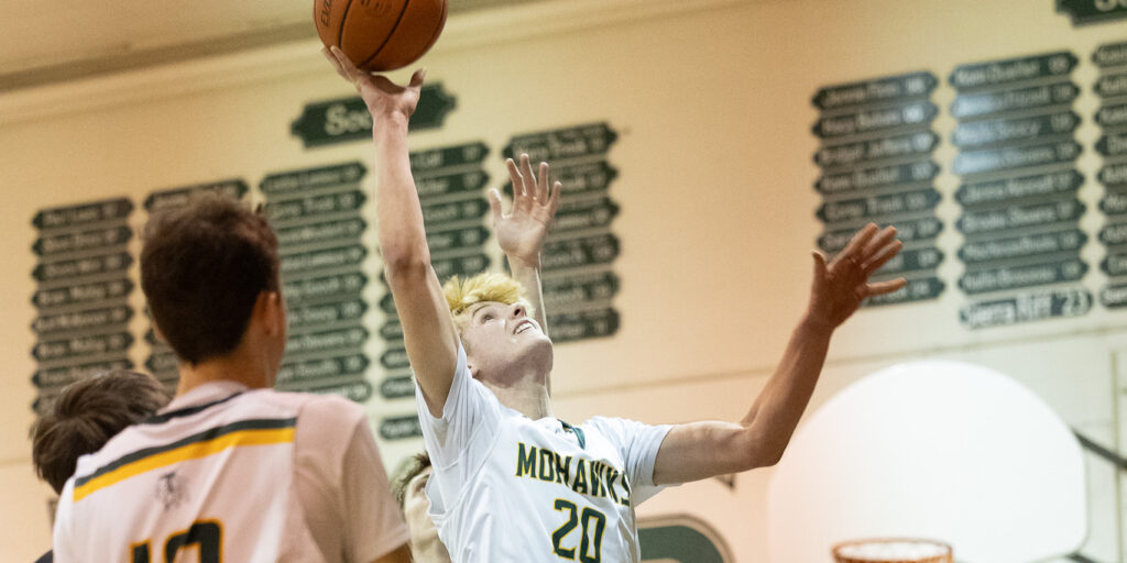 Hot start propels Colebrook past Lin-Wood